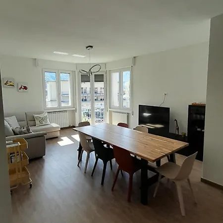 Casa Aurora Costa Volpino