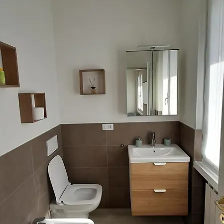 Casa Aurora Costa Volpino